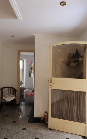 Casa de condomínio para alugar com 450m², 4 quartos e 6 vagasSala