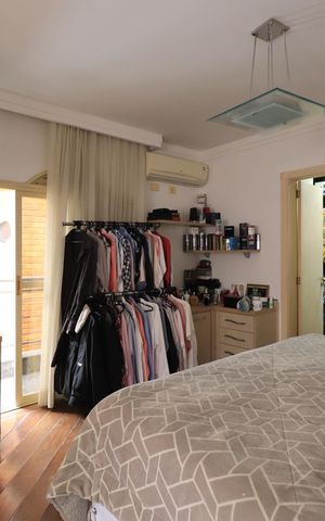 Casa de condomínio para alugar com 450m², 4 quartos e 6 vagasQuarto 4 - Suíte