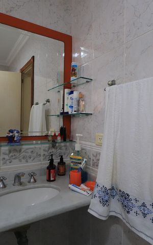 Casa de condomínio para alugar com 450m², 4 quartos e 6 vagasBanheiro da Suíte 4