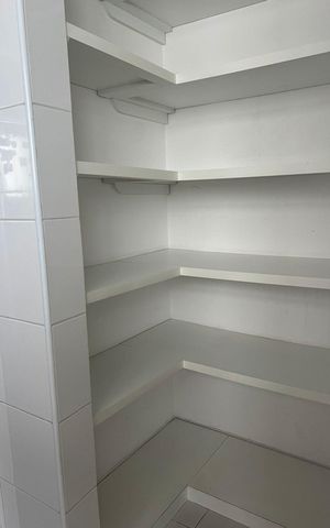 Apartamento à venda com 130m², 3 quartos e 3 vagas Apartamento à venda com 130m², 3 quartos e 3 vagasDispensa