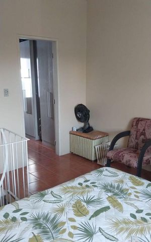 Casa de condomínio à venda com 60m², 2 quartos e 2 vagas Casa de condomínio à venda com 60m², 2 quartos e 2 vagasQuarto 1