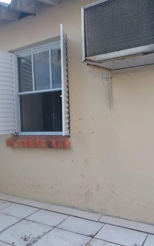 Casa de condomínio à venda com 60m², 2 quartos e 2 vagas Casa de condomínio à venda com 60m², 2 quartos e 2 vagasÁrea Externa