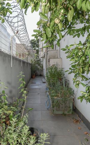 Apartamento à venda com 220m², 3 quartos e sem vagaCorredor externo privativo