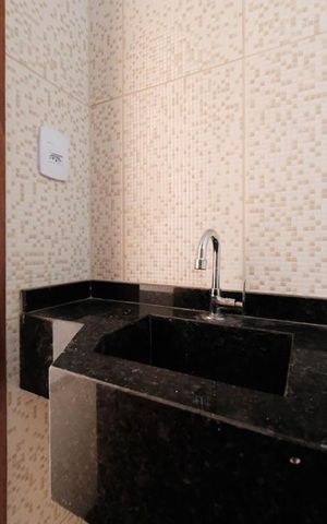 Casa à venda com 100m², 3 quartos e 2 vagasBanheiro