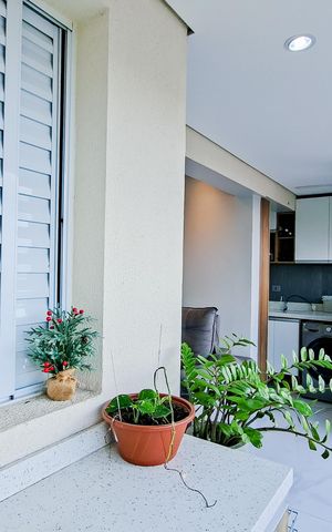 Apartamento à venda com 61m², 2 quartos e 2 vagasVaranda da Sala