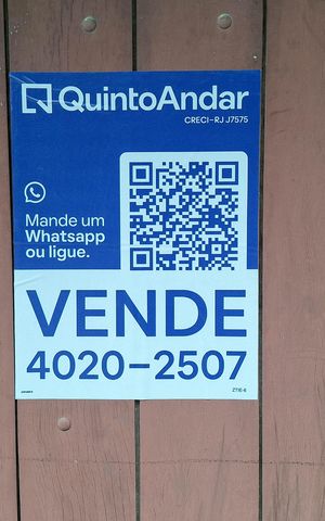 Casa à venda com 189m², 3 quartos e 3 vagas Casa à venda com 189m², 3 quartos e 3 vagasplaca