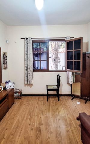 Casa à venda com 189m², 3 quartos e 3 vagas Casa à venda com 189m², 3 quartos e 3 vagasSala