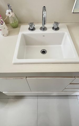 Apartamento à venda com 215m², 3 quartos e 3 vagasBanheiro da Suíte 1