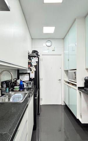 Apartamento à venda com 215m², 3 quartos e 3 vagasCozinha