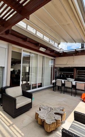 Apartamento à venda com 215m², 3 quartos e 3 vagasCobertura
