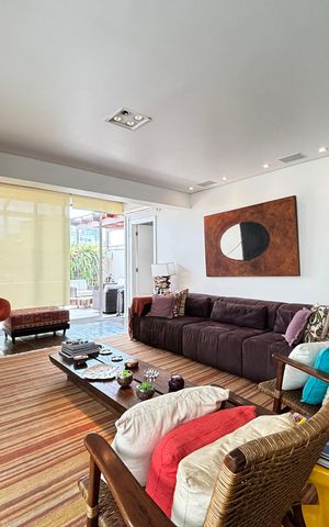 Apartamento à venda com 215m², 3 quartos e 3 vagasCobertura