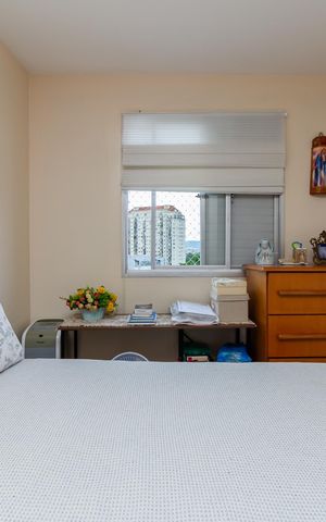 Apartamento à venda com 105m², 3 quartos e 2 vagas Apartamento à venda com 105m², 3 quartos e 2 vagasQuarto