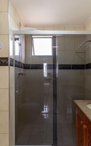 Apartamento à venda com 105m², 3 quartos e 2 vagas Apartamento à venda com 105m², 3 quartos e 2 vagasBanheiro