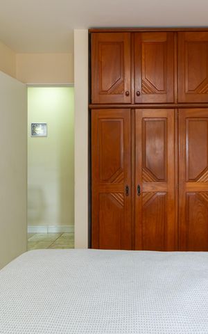 Apartamento à venda com 105m², 3 quartos e 2 vagas Apartamento à venda com 105m², 3 quartos e 2 vagasQuarto