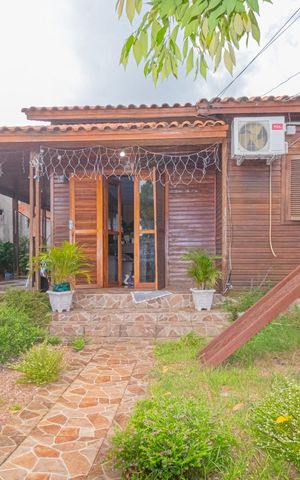 Casa à venda com 54m², 3 quartos e 1 vaga Casa à venda com 54m², 3 quartos e 1 vagaÁrea comum