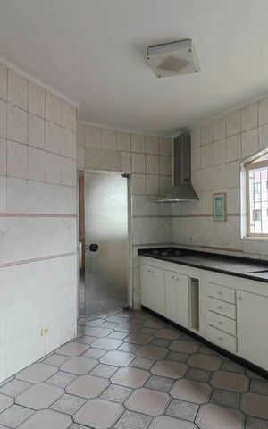 Casa para alugar com 230m², 3 quartos e sem vaga Casa para alugar com 230m², 3 quartos e sem vagaCozinha