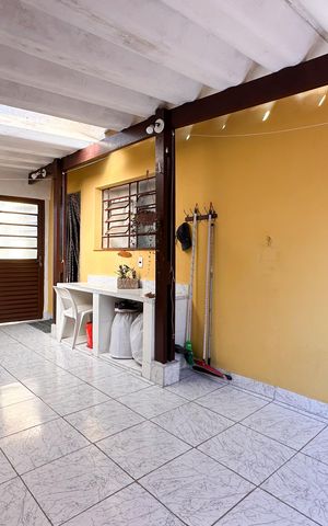 Apartamento à venda com 200m², 2 quartos e 2 vagas Apartamento à venda com 200m², 2 quartos e 2 vagasÁrea gourmet