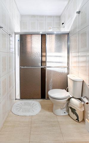 Apartamento à venda com 200m², 2 quartos e 2 vagas Apartamento à venda com 200m², 2 quartos e 2 vagasBanheiro Social