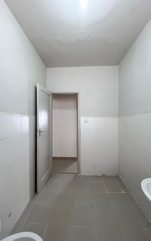 Apartamento à venda com 93m², 2 quartos e 1 vaga Apartamento à venda com 93m², 2 quartos e 1 vagaBanheiro