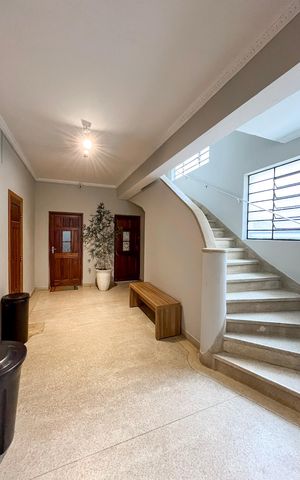 Apartamento à venda com 93m², 2 quartos e 1 vaga Apartamento à venda com 93m², 2 quartos e 1 vagaHall de entrada