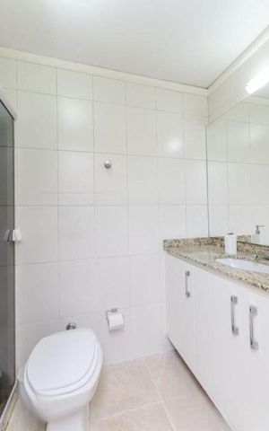 Apartamento à venda com 179m², 2 quartos e 2 vagas Apartamento à venda com 179m², 2 quartos e 2 vagasBanheiro 1