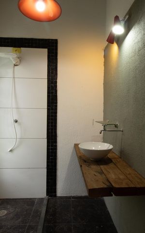 Casa de condomínio para alugar com 400m², 2 quartos e 4 vagas Casa de condomínio para alugar com 400m², 2 quartos e 4 vagasBanheiro do Quarto 1 - Suite