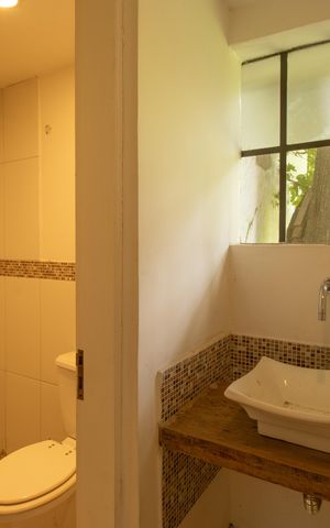 Casa de condomínio para alugar com 400m², 2 quartos e 4 vagas Casa de condomínio para alugar com 400m², 2 quartos e 4 vagasLavabo