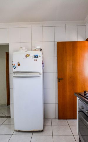 Apartamento à venda com 100m², 2 quartos e 2 vagas Apartamento à venda com 100m², 2 quartos e 2 vagasCozinha e Área de Serviço