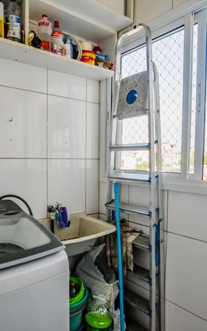 Apartamento à venda com 100m², 2 quartos e 2 vagas Apartamento à venda com 100m², 2 quartos e 2 vagasCozinha e Área de Serviço