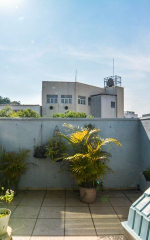 Apartamento à venda com 100m², 2 quartos e 2 vagas Apartamento à venda com 100m², 2 quartos e 2 vagasCobertura