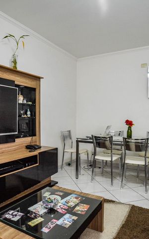 Apartamento à venda com 100m², 2 quartos e 2 vagas Apartamento à venda com 100m², 2 quartos e 2 vagasSala