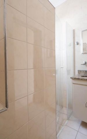 Casa à venda com 240m², 4 quartos e 2 vagasBanheiro