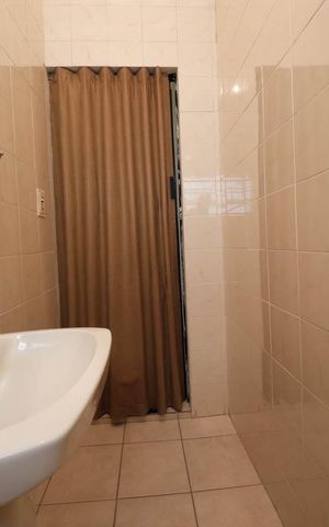 Casa à venda com 240m², 4 quartos e 2 vagasLavabo