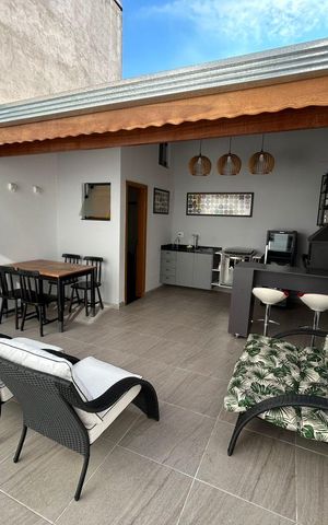 Casa à venda com 250m², 4 quartos e 5 vagas