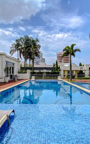 Apartamento à venda com 210m², 3 quartos e 4 vagasÁrea comum - Piscina
