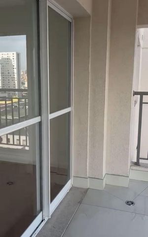 Apartamento para alugar com 84m², 3 quartos e 1 vagaVaranda