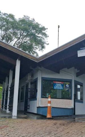Casa de condomínio para alugar com 300m², 7 quartos e 5 vagas