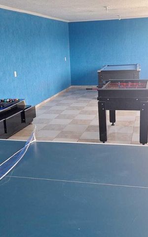 Casa de condomínio para alugar com 300m², 7 quartos e 5 vagas