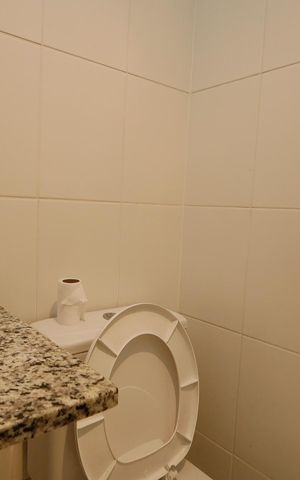 Apartamento à venda com 82m², 3 quartos e 2 vagas Apartamento à venda com 82m², 3 quartos e 2 vagasBanheiro