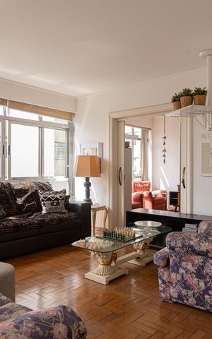 Apartamento à venda com 173m², 3 quartos e 2 vagas Apartamento à venda com 173m², 3 quartos e 2 vagasSala