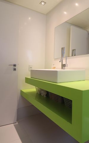 Apartamento à venda com 94m², 2 quartos e 2 vagasBanheiro Quarto 1 suíte