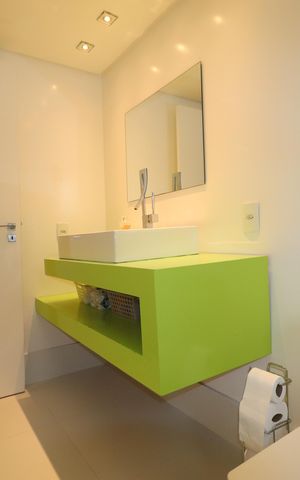 Apartamento à venda com 94m², 2 quartos e 2 vagasBanheiro Quarto 1 suíte