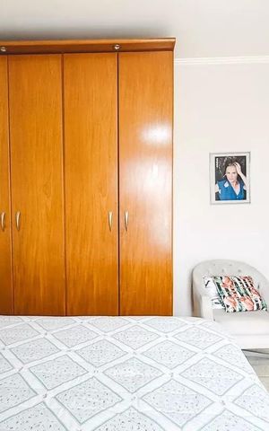 Casa à venda com 179m², 4 quartos e 2 vagas