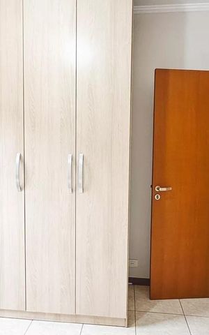 Casa à venda com 179m², 4 quartos e 2 vagas