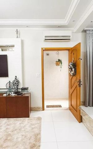 Casa à venda com 179m², 4 quartos e 2 vagas