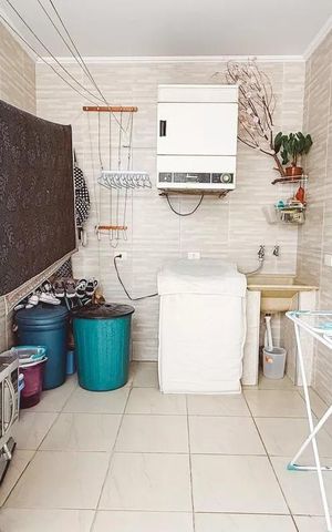 Casa à venda com 179m², 4 quartos e 2 vagas