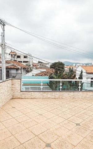 Casa à venda com 179m², 4 quartos e 2 vagas