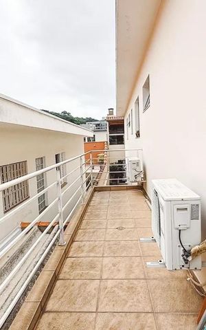 Casa à venda com 179m², 4 quartos e 2 vagas