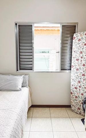 Casa à venda com 179m², 4 quartos e 2 vagas