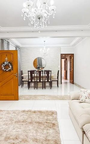 Casa à venda com 179m², 4 quartos e 2 vagas